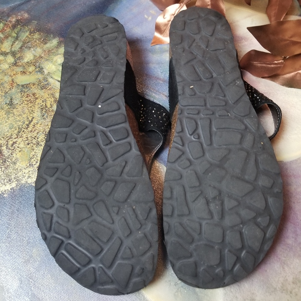 Modabella Flip Flops - Picture 5 of 6